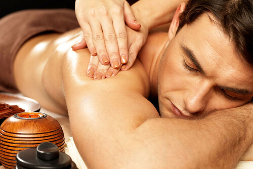 Мини юбкадағы аққұбамен секс