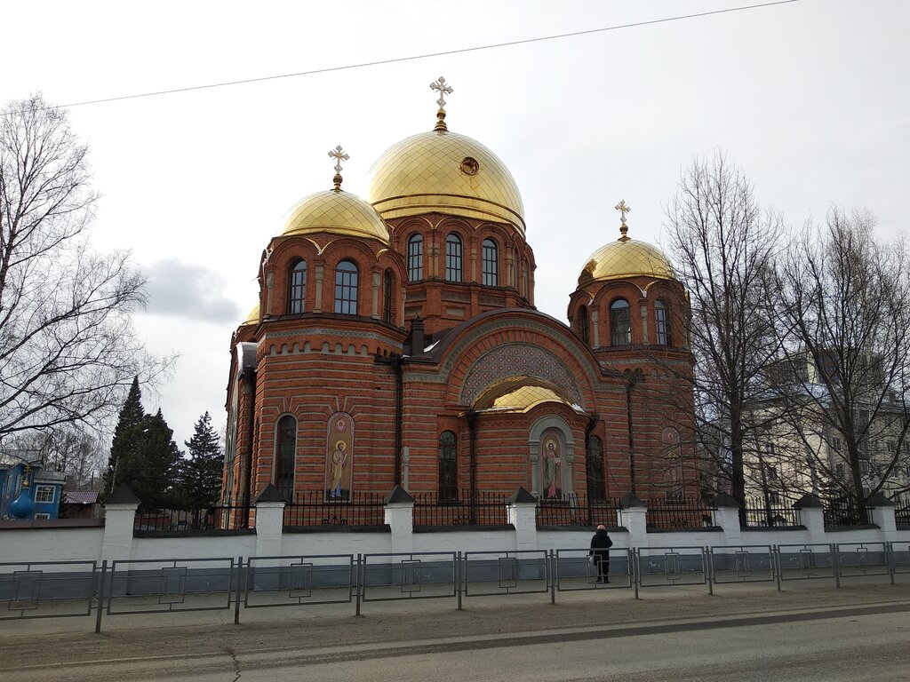 Православный храм Собор во имя святых первоверховных апостолов Петра и Павла, Томск, фото