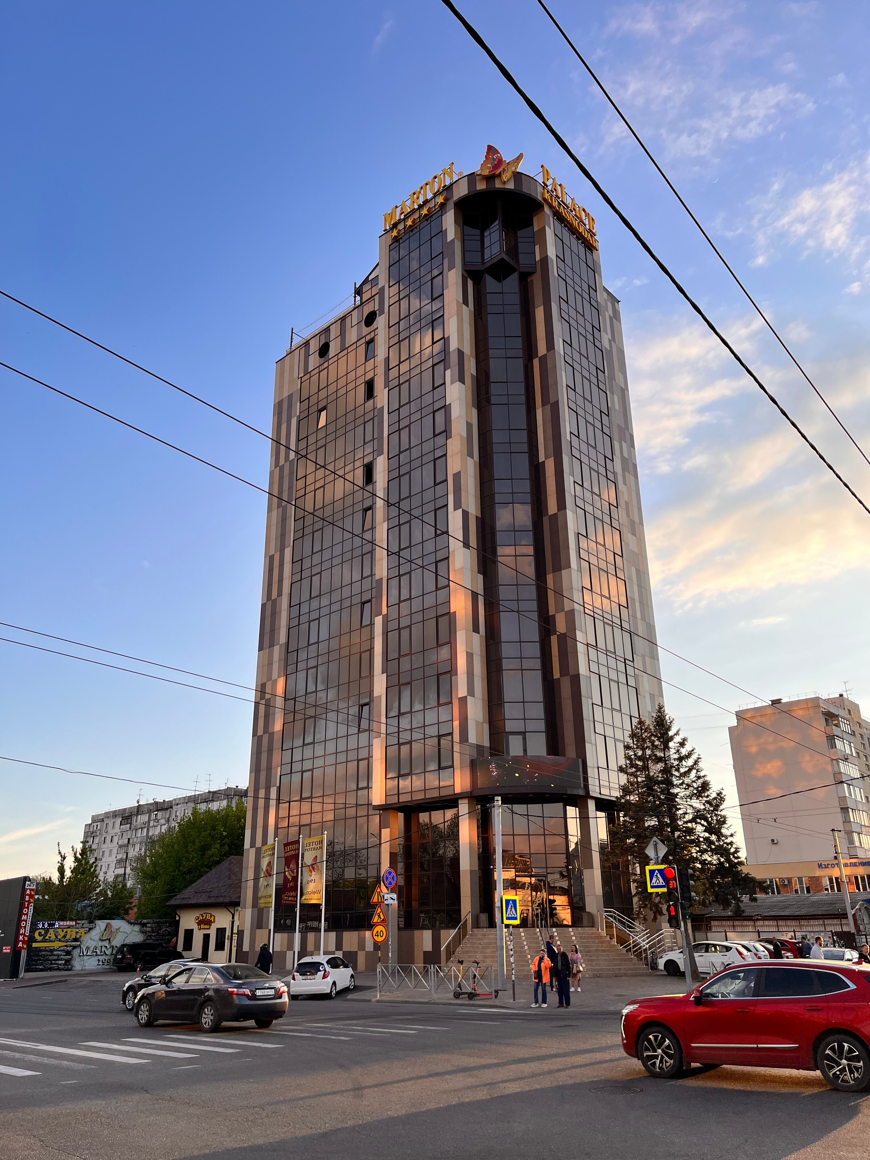 Фото отеля 1