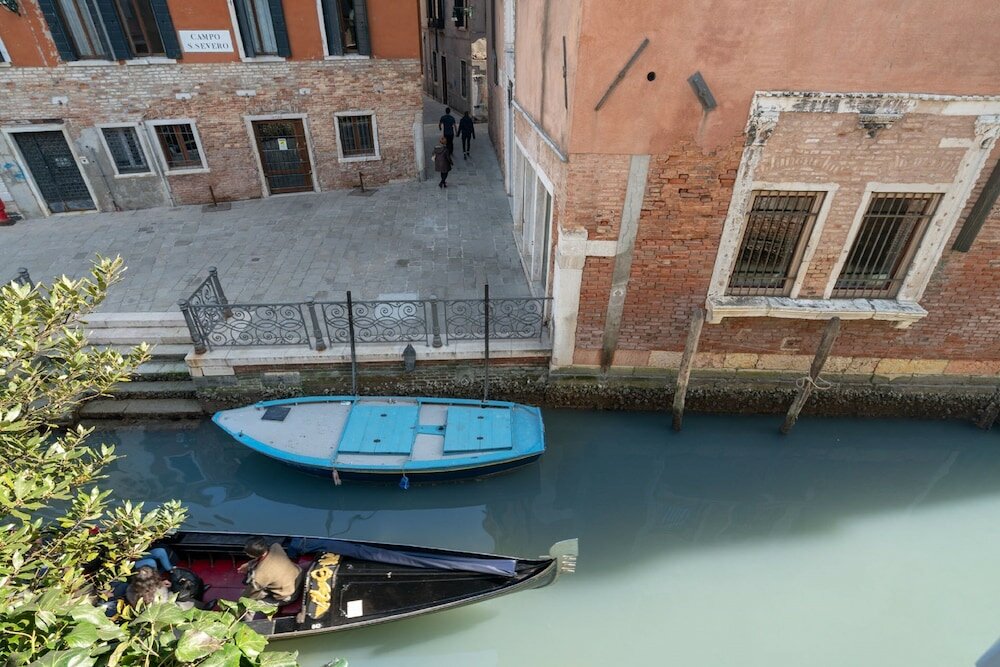 Фото Apartments in San Marco with Canal View