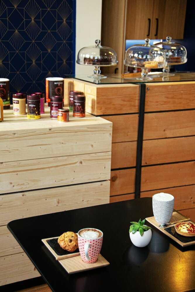 Фото Hotelo Lyon Charité