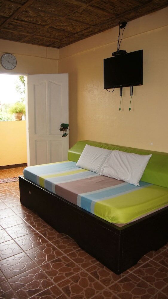 Фото MB's Garden Inn