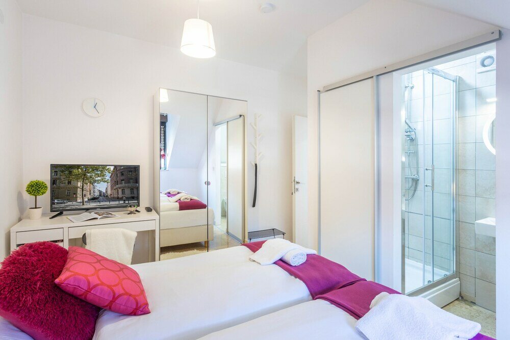 Фото Bright and Cozy Duplex Near City Center