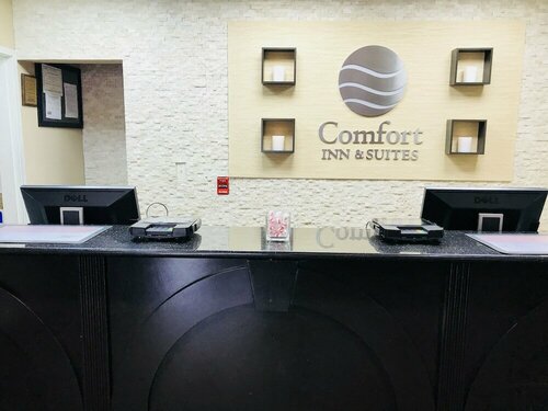 Гостиница Comfort Inn & Suites