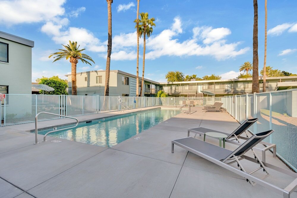 Фото Modern Contemporary Ot Scottsdale W-Pool