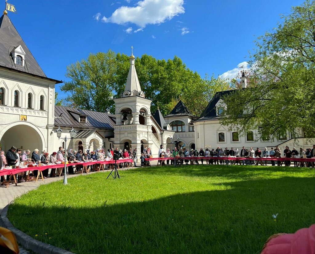 Православный храм Храм Серафима Саровского в Раеве, Москва, фото