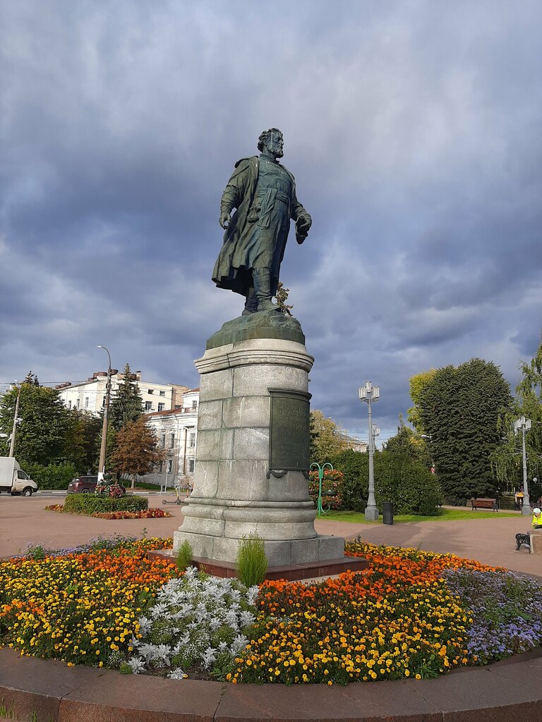 Памятник, мемориал Афанасий Никитин, Тверь, фото