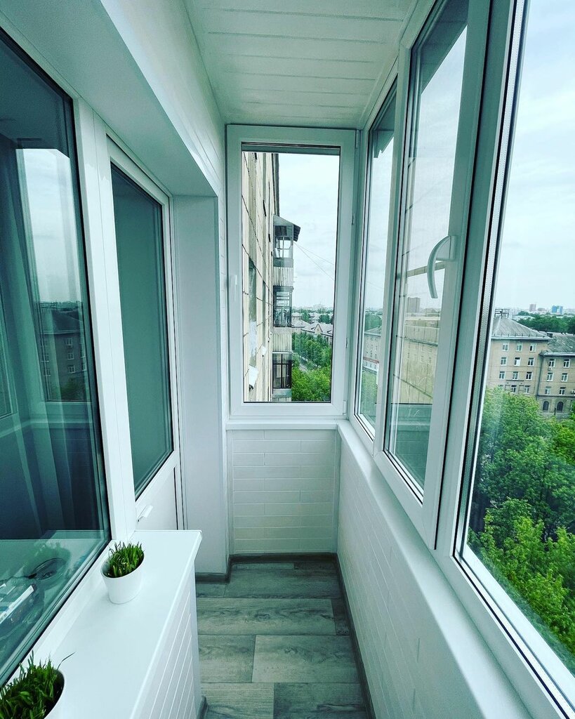 Glazing of balconies and loggias Ostekleniye balkonov, Saint Petersburg, photo