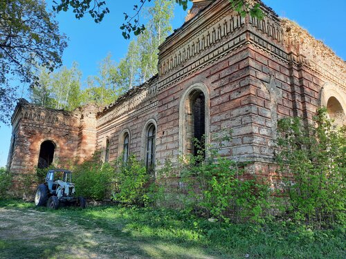 كنيسة أرثوذكسية Церковь Рождества Пресвятой Богородицы ، مقاطعة بريانسك، صورة