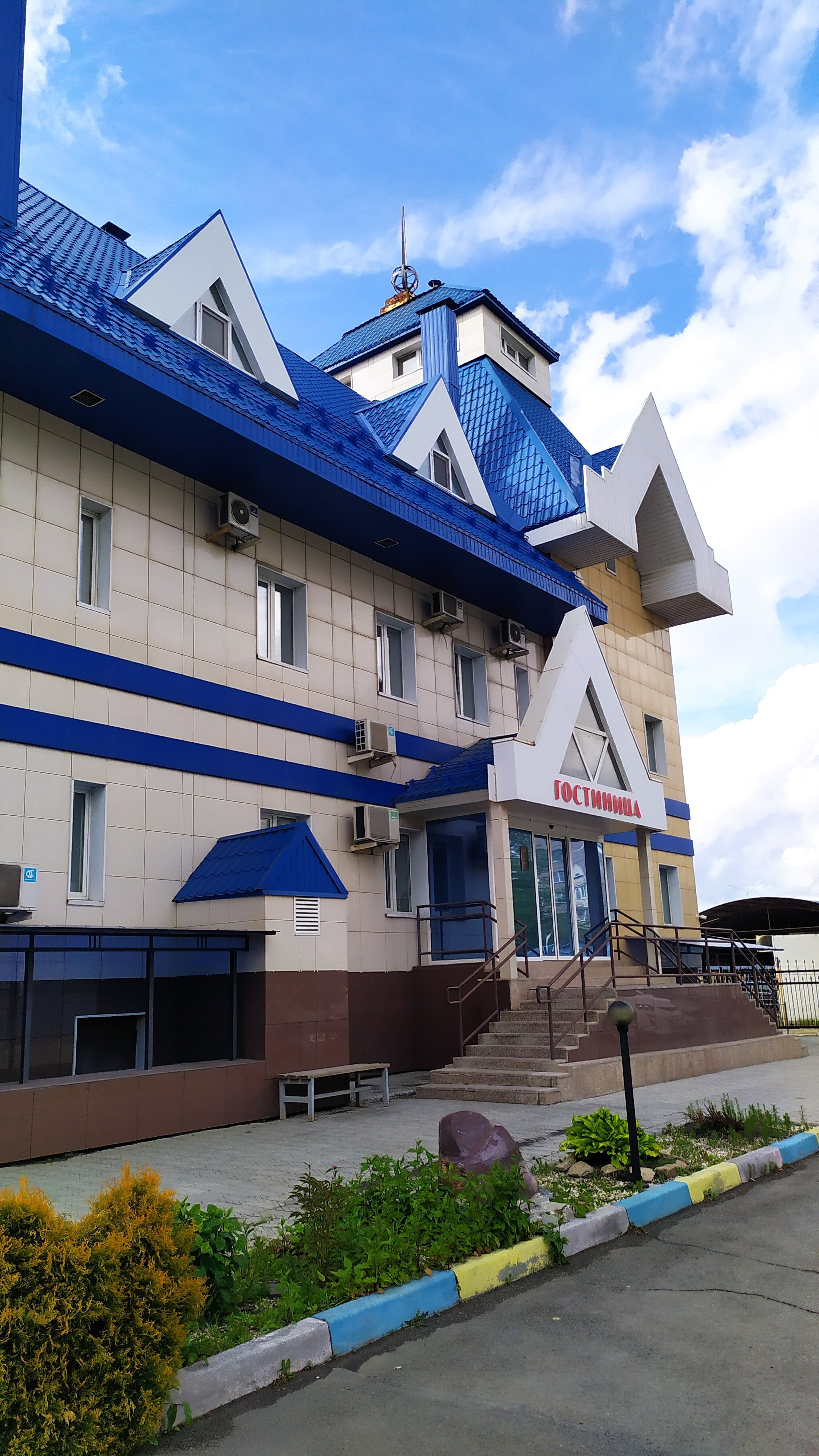 Фото отеля 1