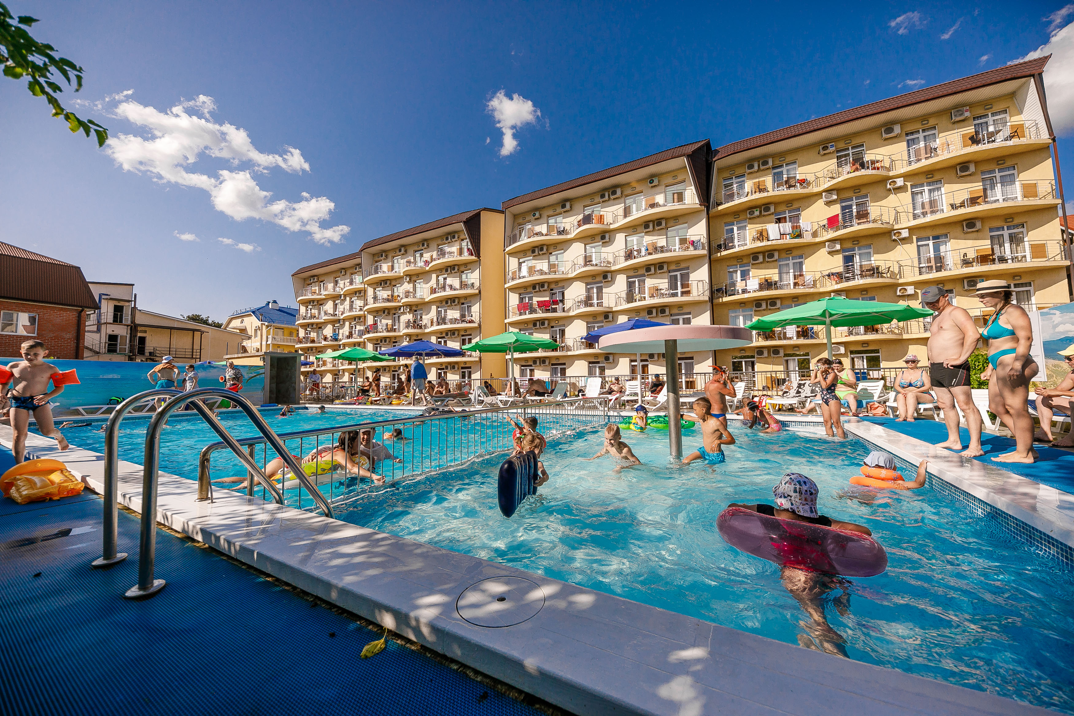 Фото отеля 4