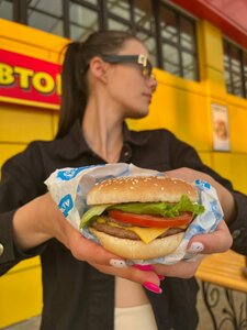 AvtoFood (Autonomous Republic of Crimea, Kirovskiy rayon, Abrykosivska silska rada), fast food