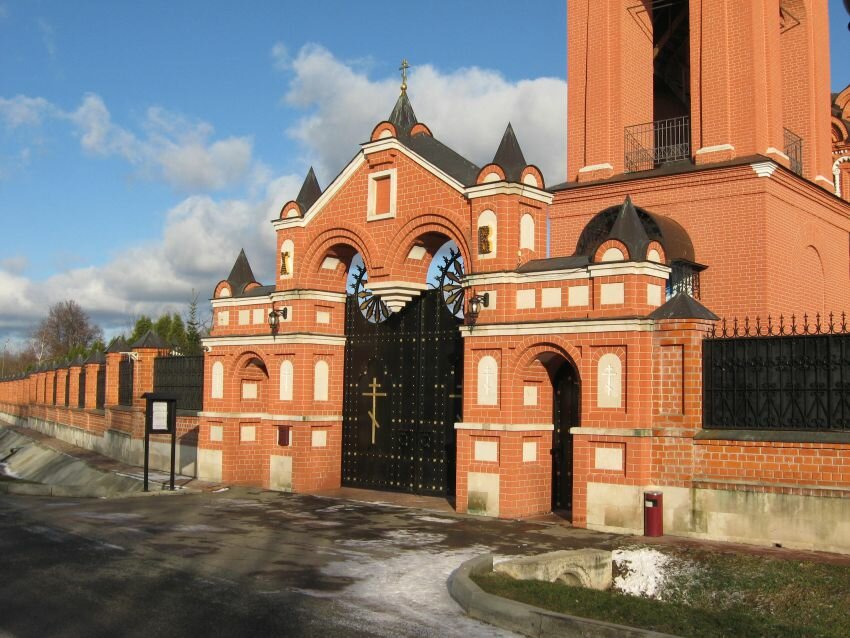 Храм в марково
