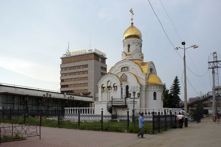 Церковь у облсуда