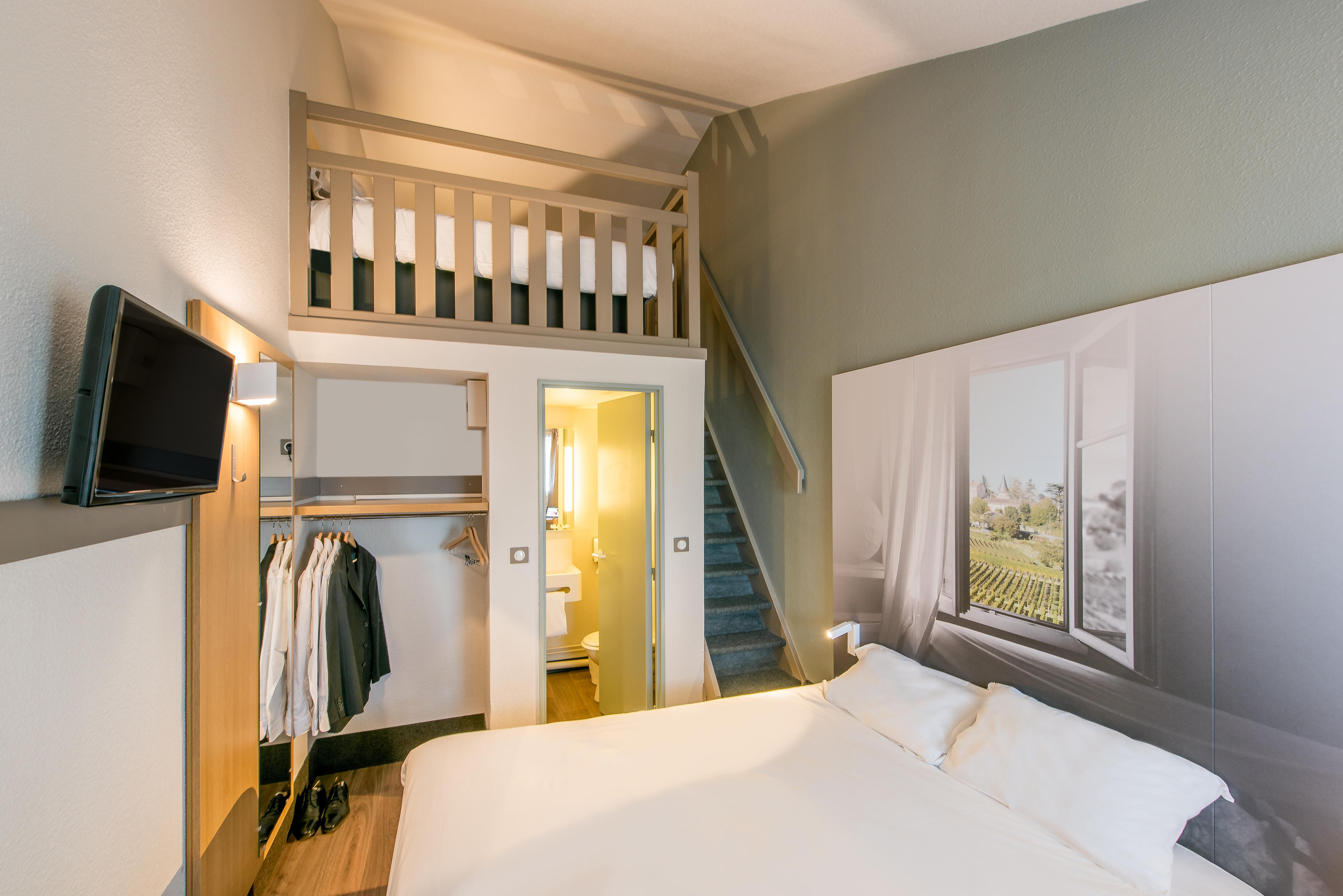 Фото B&B HOTEL Bordeaux Mérignac Hôtel de Ville