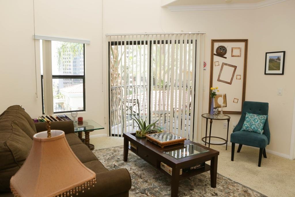 Фото Luxury Suite in Downtown Los Angeles