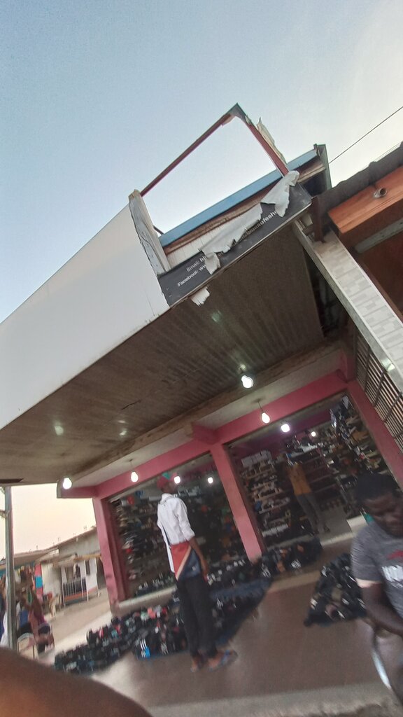 Haberdashery and accessories shop Absonbirk Leathers, Accra, photo