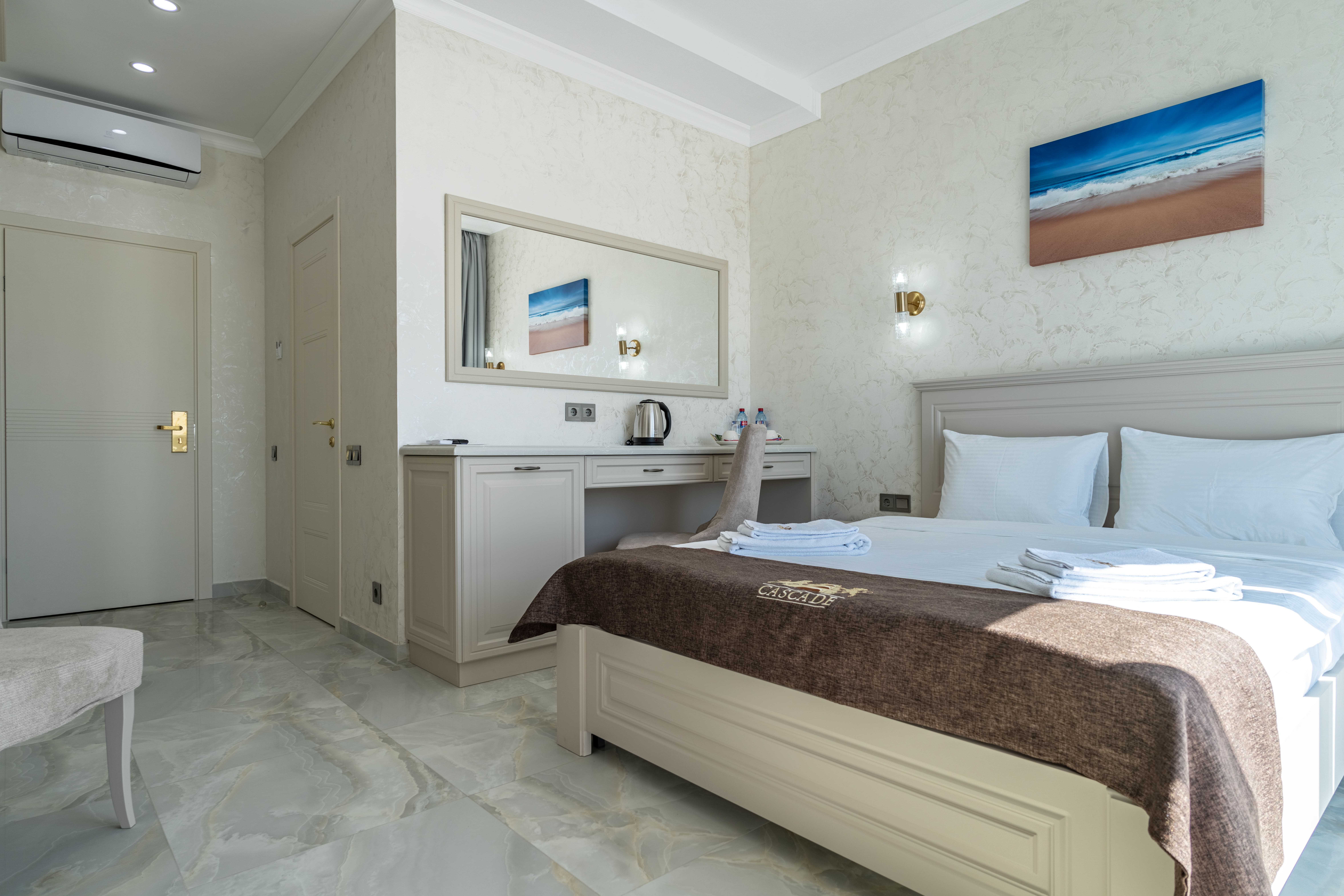 Фото Cascade by Stellar Hotels