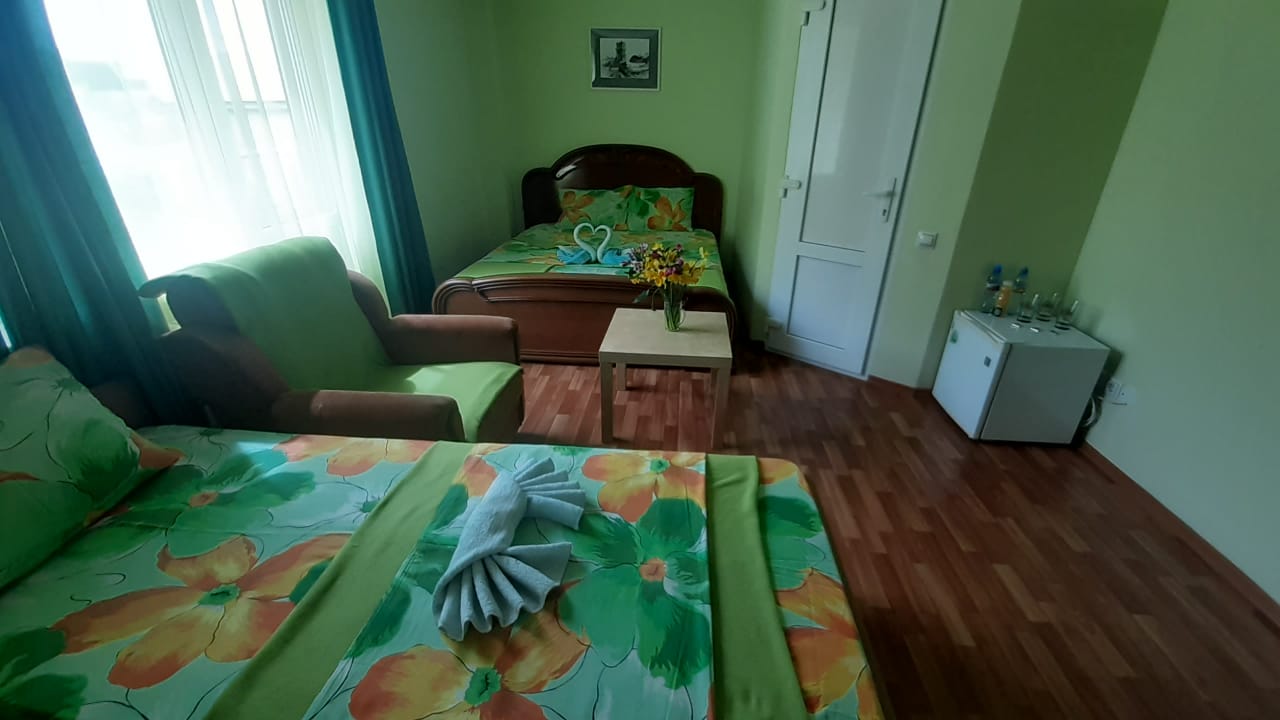 Фото Солнечный