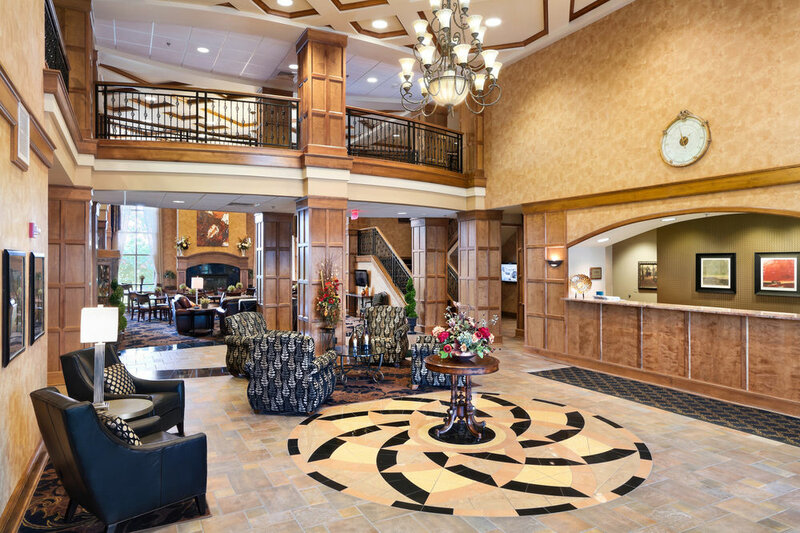 Гостиница Clubhouse Hotel Suites Sioux Falls