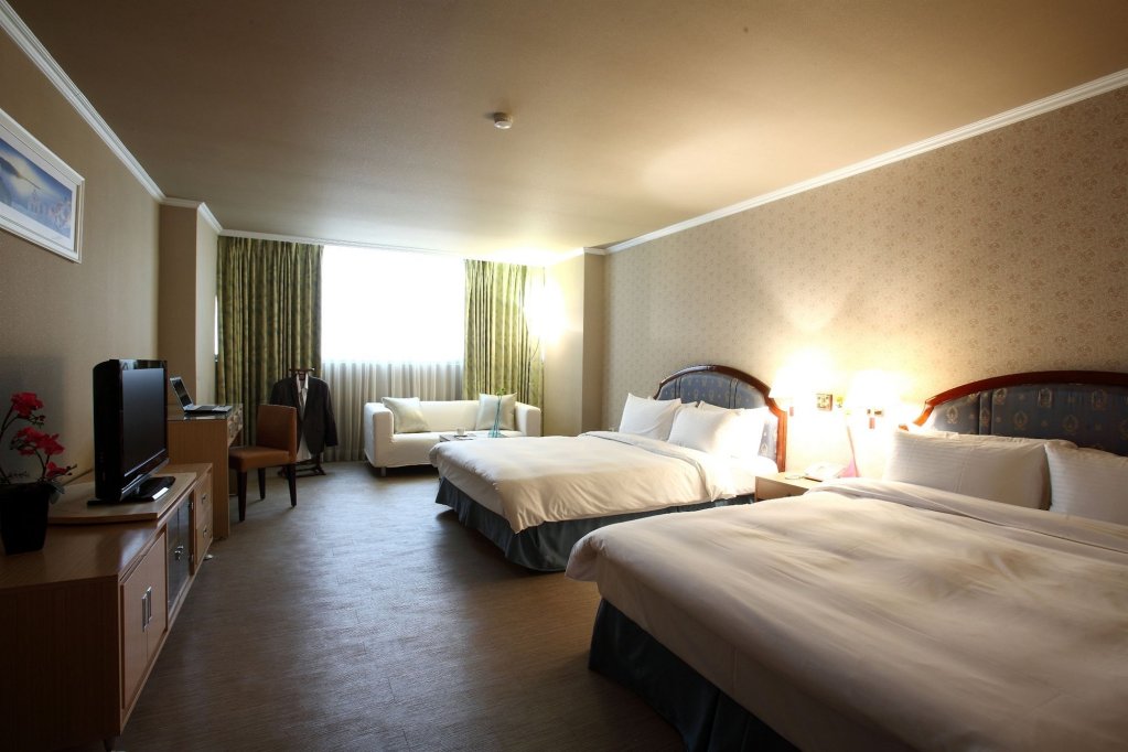 Фото Hotel j Metropolis