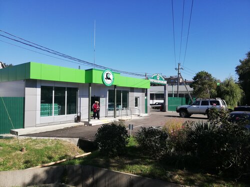 Gıda üreticileri Zavod mineralnykh vod Goryacheklyuchevskoy, Goriaçi Kliuç, foto