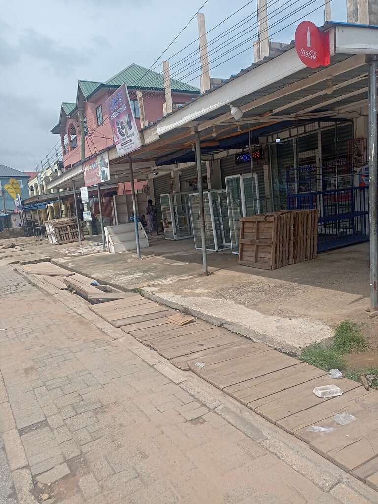Shoe store Lins fasion home, Accra, photo