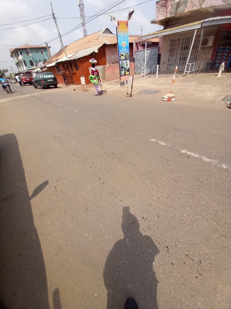 Barber shop The royal vulture, Accra, photo