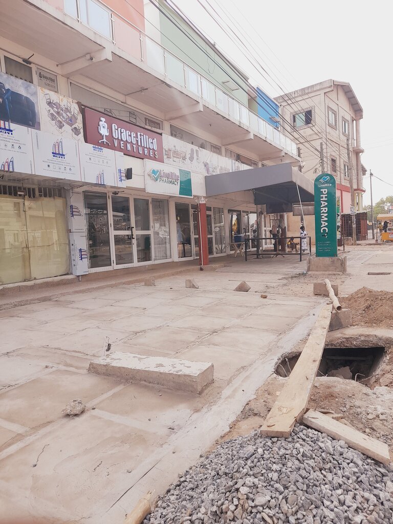 Pharmacy LiveRite, Accra, photo