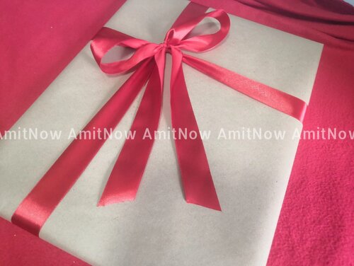 Ajoyib porno aktrisa Madison Ivy va uning dosti avtobusda sikish