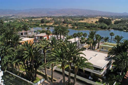 Фото Apartamentos Oasis Maspalomas