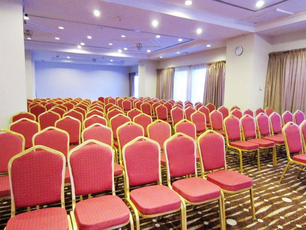 Фото Promenade Service Apartments