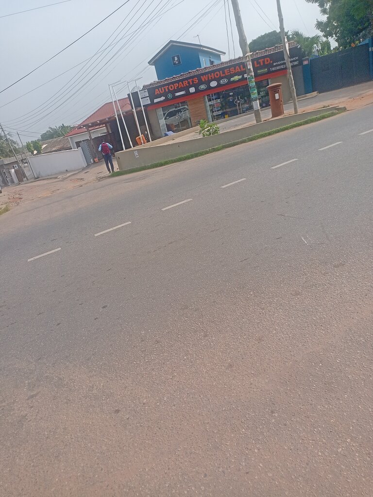 Auto parts and auto goods store Auto Parts Wholesale Ltd, Accra, photo