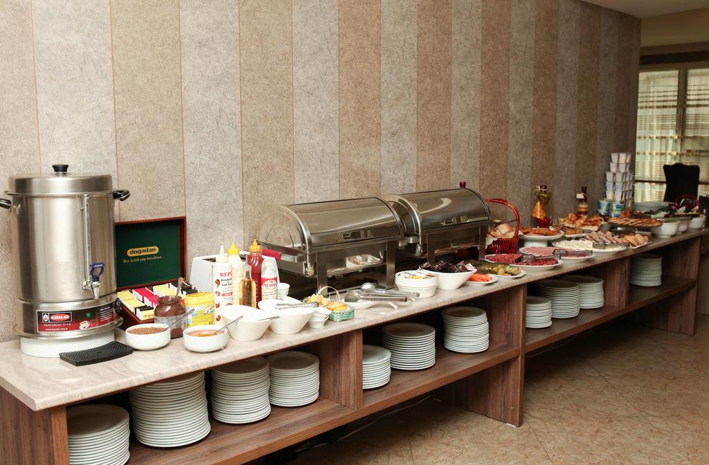 Фото LPlaza Hotel