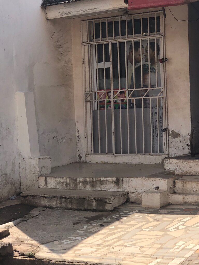 Barber shop Kongret Barbering Salon, Accra, photo