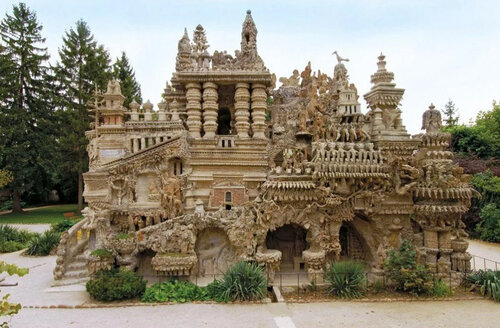 Landmark, attraction Le Palais idéal du facteur Cheval, Drome, photo