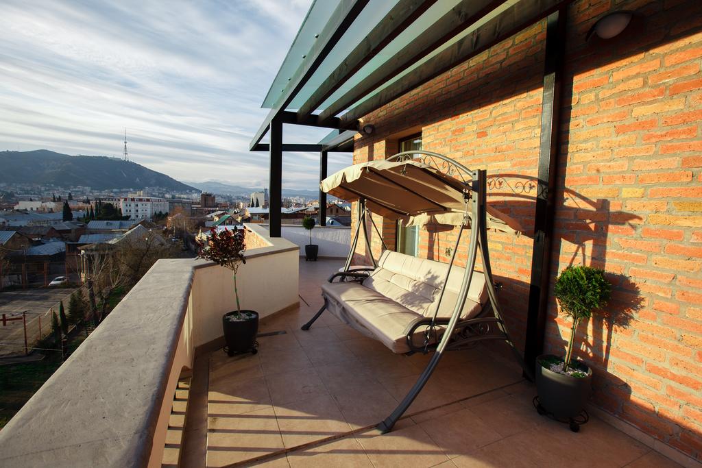 Фото Tbilisi Laerton Hotel