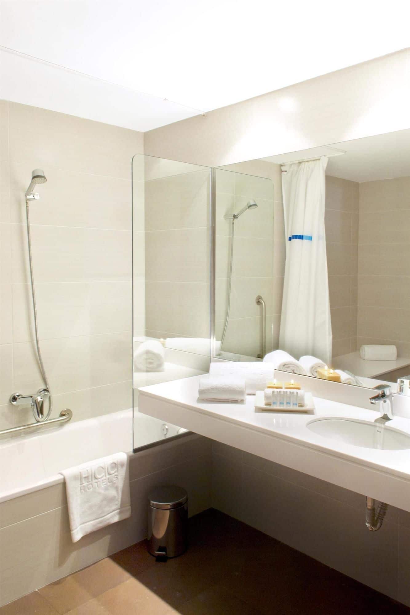 Фото Hotel Lugano Barcelona