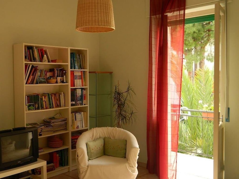 Фото Bed And Roses