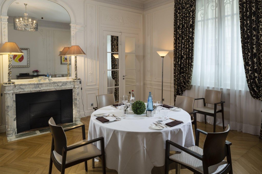 Фото Majestic Apartments Champs Elysées