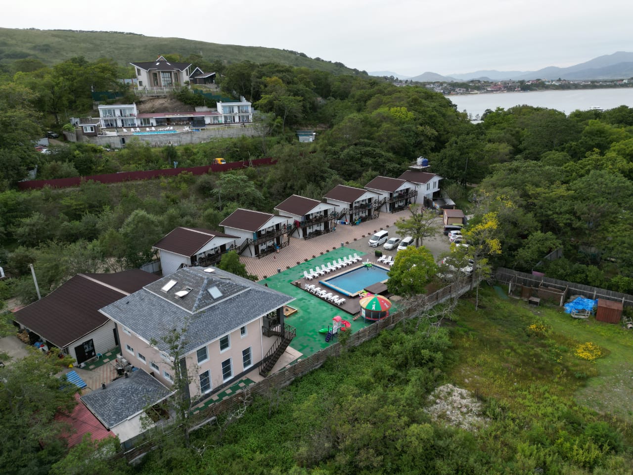 Фото отеля 2