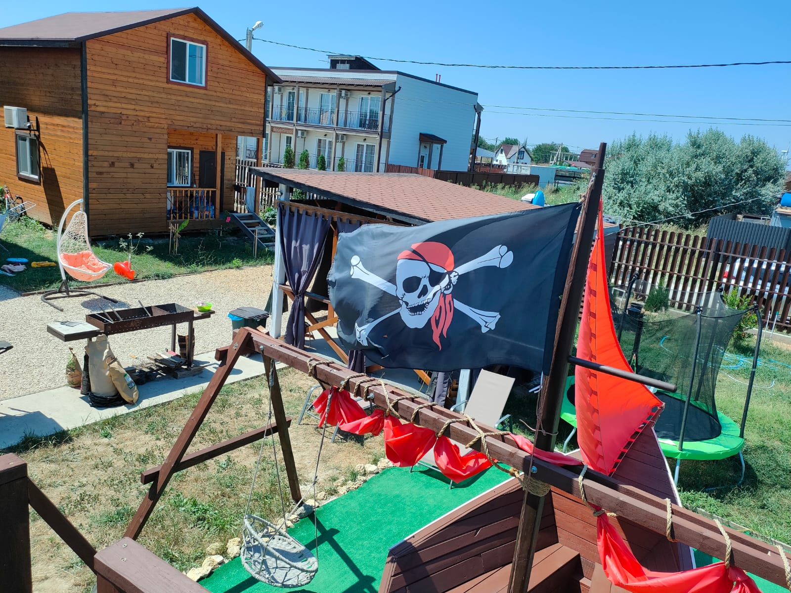 Фото Домик художника