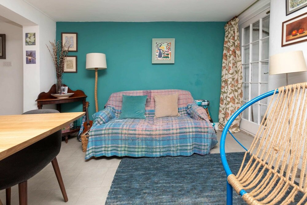 Фото Charming 2bd Georgian Town House - Camden Town