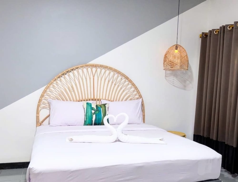 Фото Rarem Bed and Breakfast