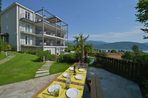 Гостиница The View-sky Design apt With Terrace Lake View в Бавене