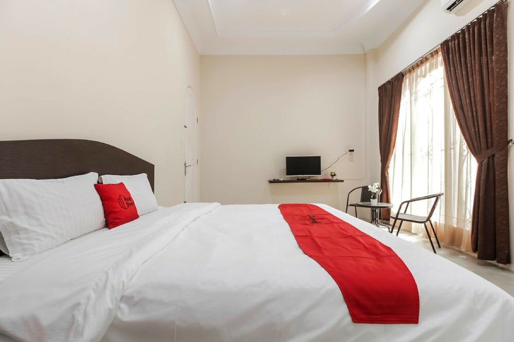 Фото RedDoorz near Grand Palladium