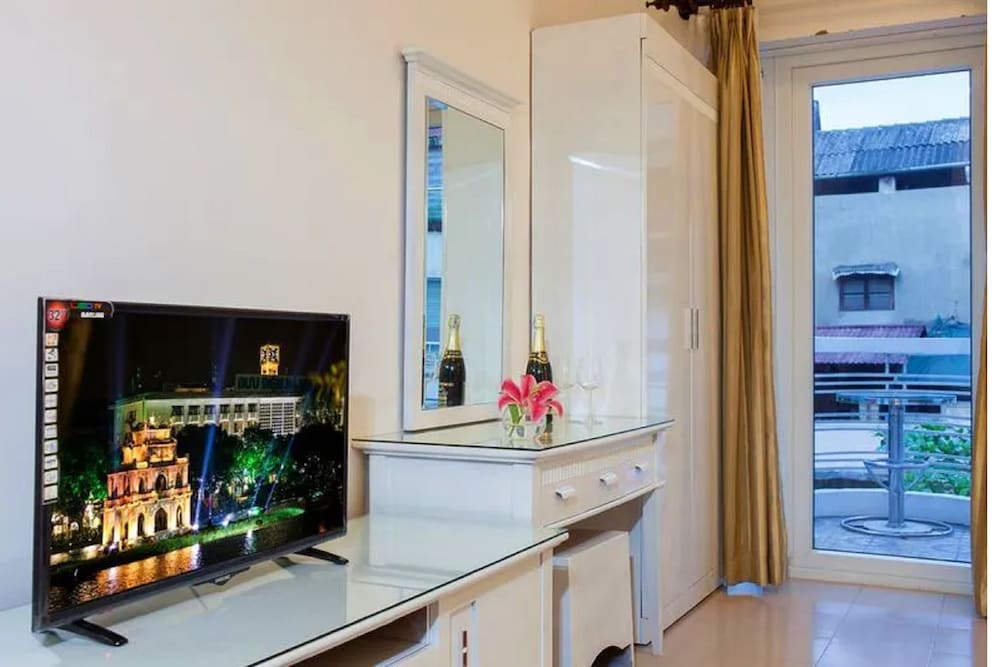 Фото Hanoi Jade Hostel