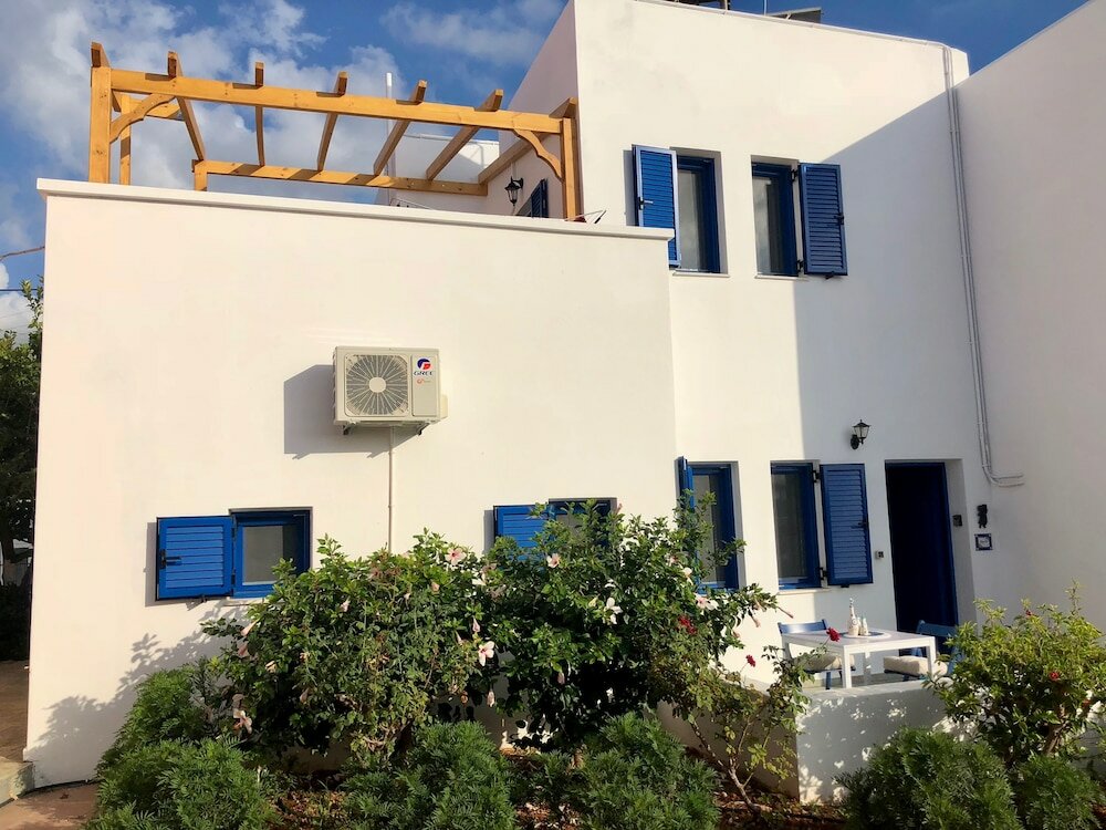 Фото Aphrodite and Apollo Apartments