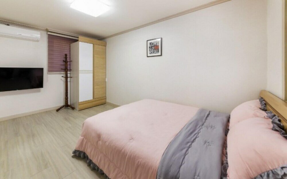 Фото Yeosu Ocean View Pension