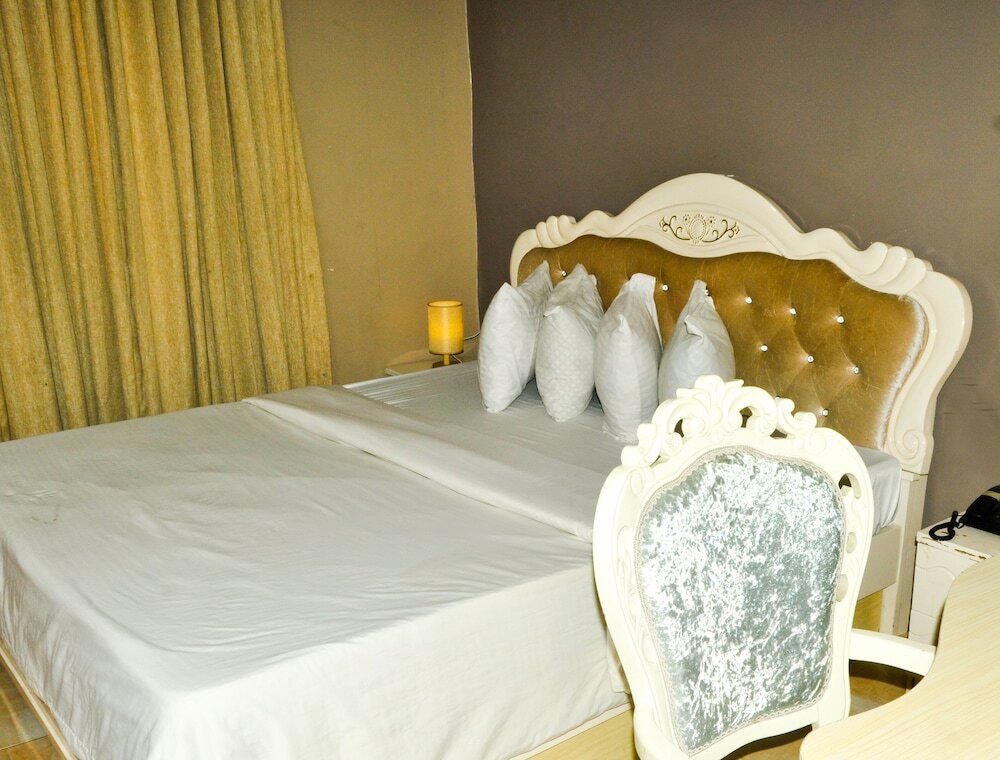 Фото Agoms Hotel Owerri